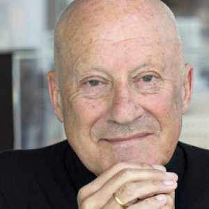 Norman Foster, ontwerper van het Tecno tafelsysteem Nomos met zichtbaar frame