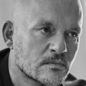 Mutina steengoed ontworpen door Vincent Van Duysen in een directiekantoor