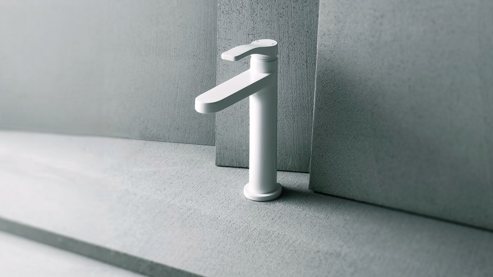 Designkranen van Fantini: AL/23 eengatskraan in chroom voor een plaat grijs beton