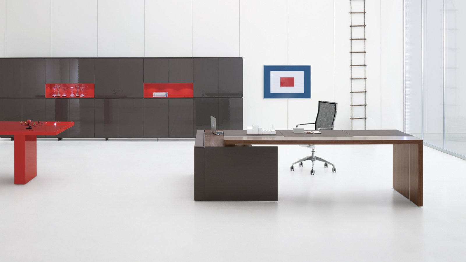 Vierkante Ar.tu vergadertafel met centrale top-access