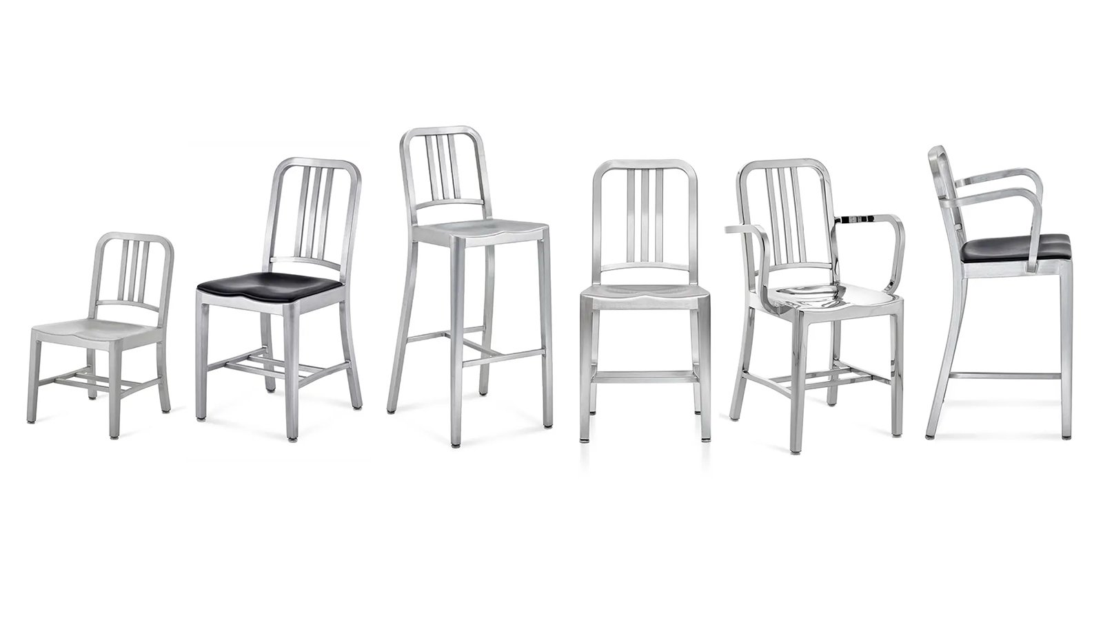 Design stoelen Navy 1006 van Emeco in geborsteld aluminium in een Amsterdams restaurant