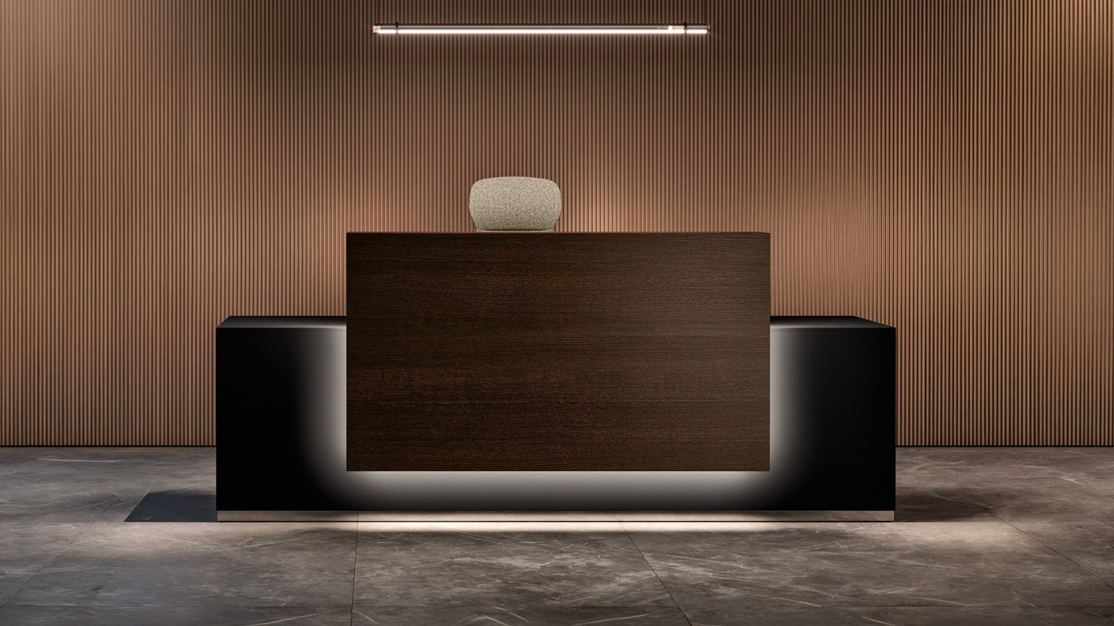 Receptiebalie Lux van Bralco met omlopend LED-licht