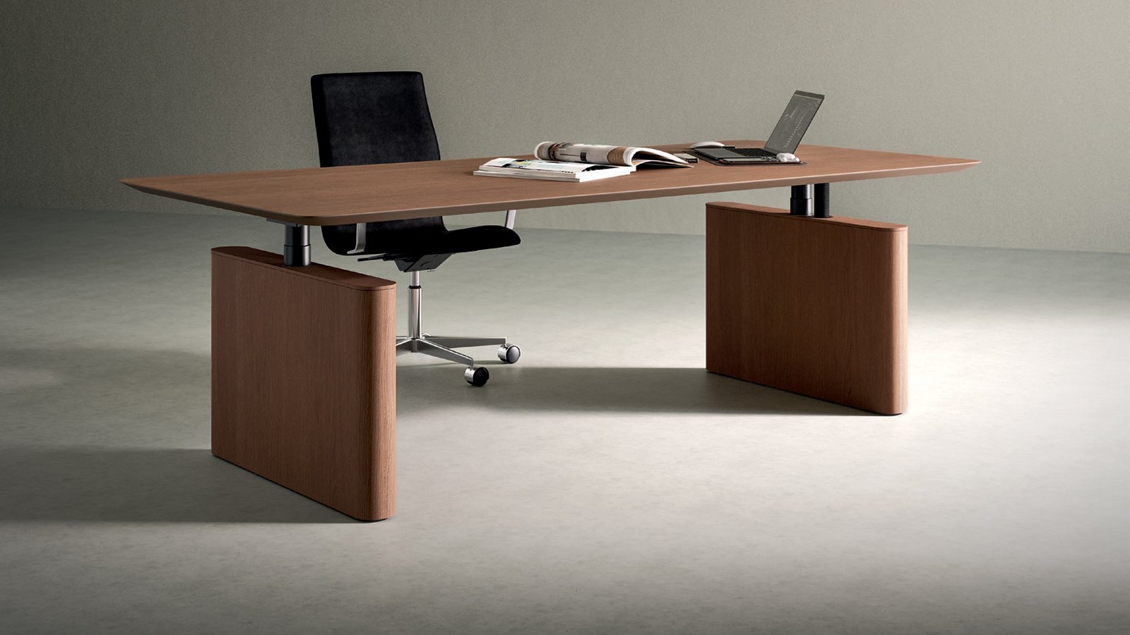 Modern bureau Otto van Martex met afgeronde hoeken