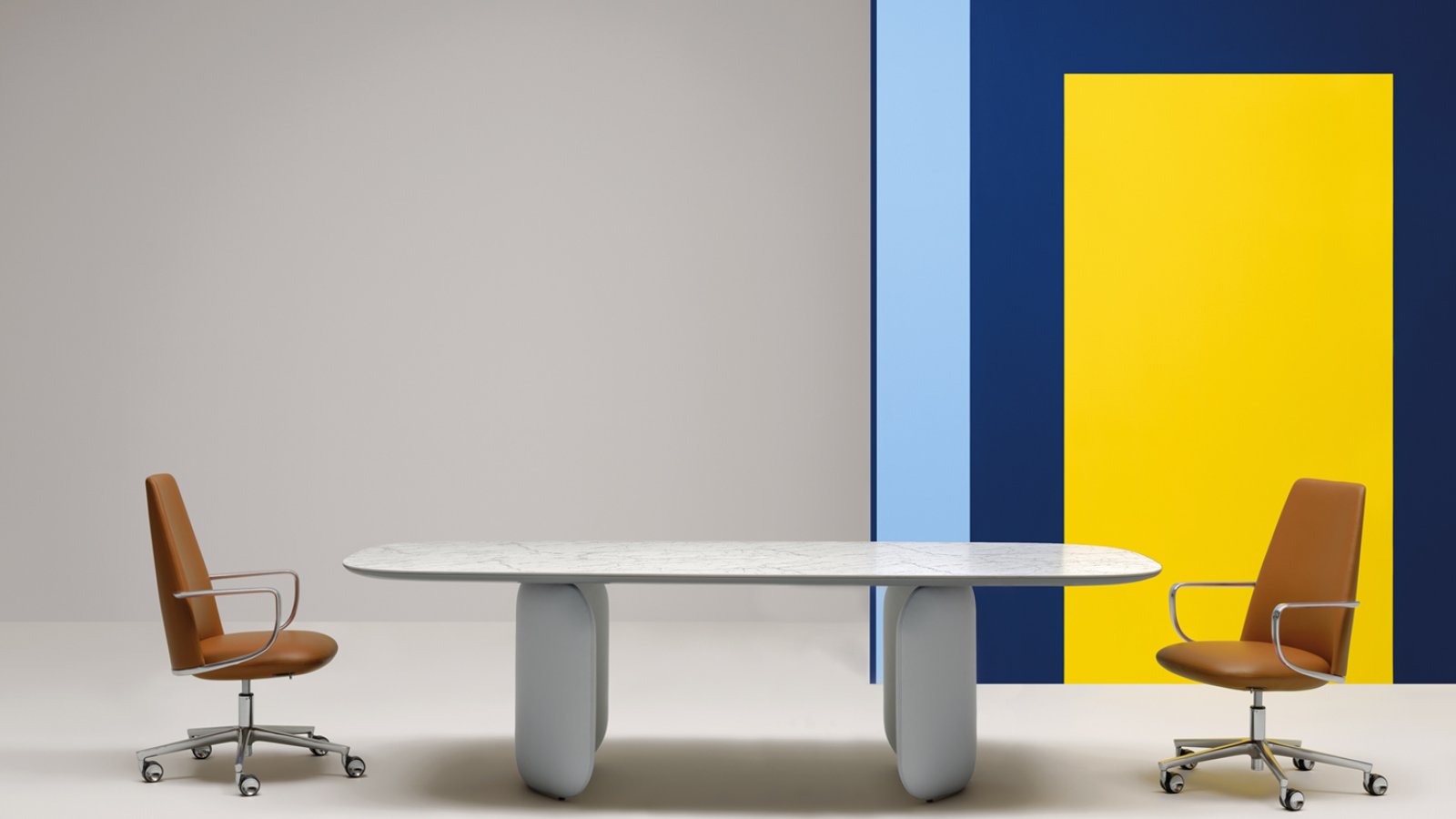 Directiestoel Elinor 3755 van Pedrali met hoge rug