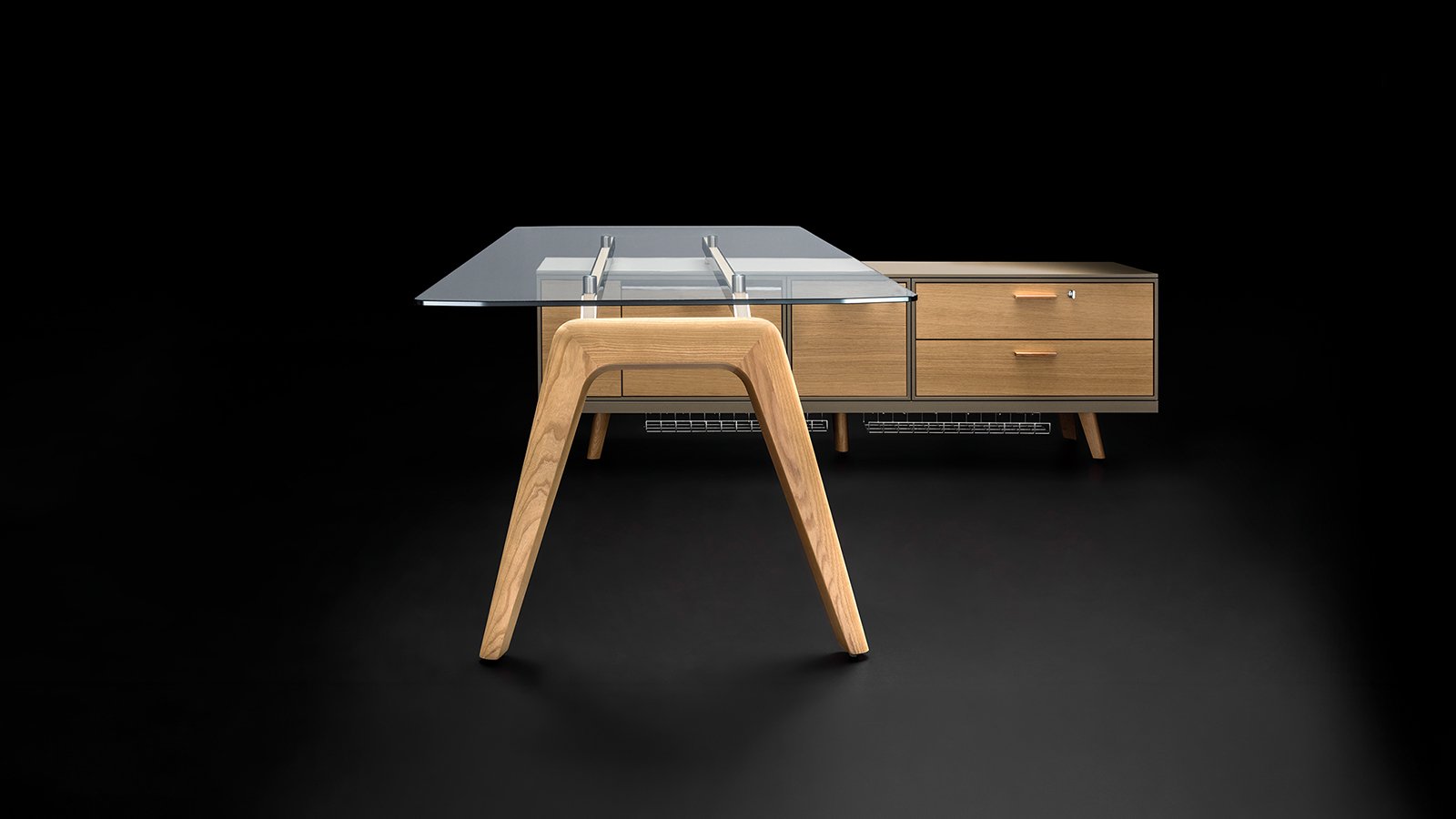Rail designbureau van Bralco in eiken met diamantgesneden blad
