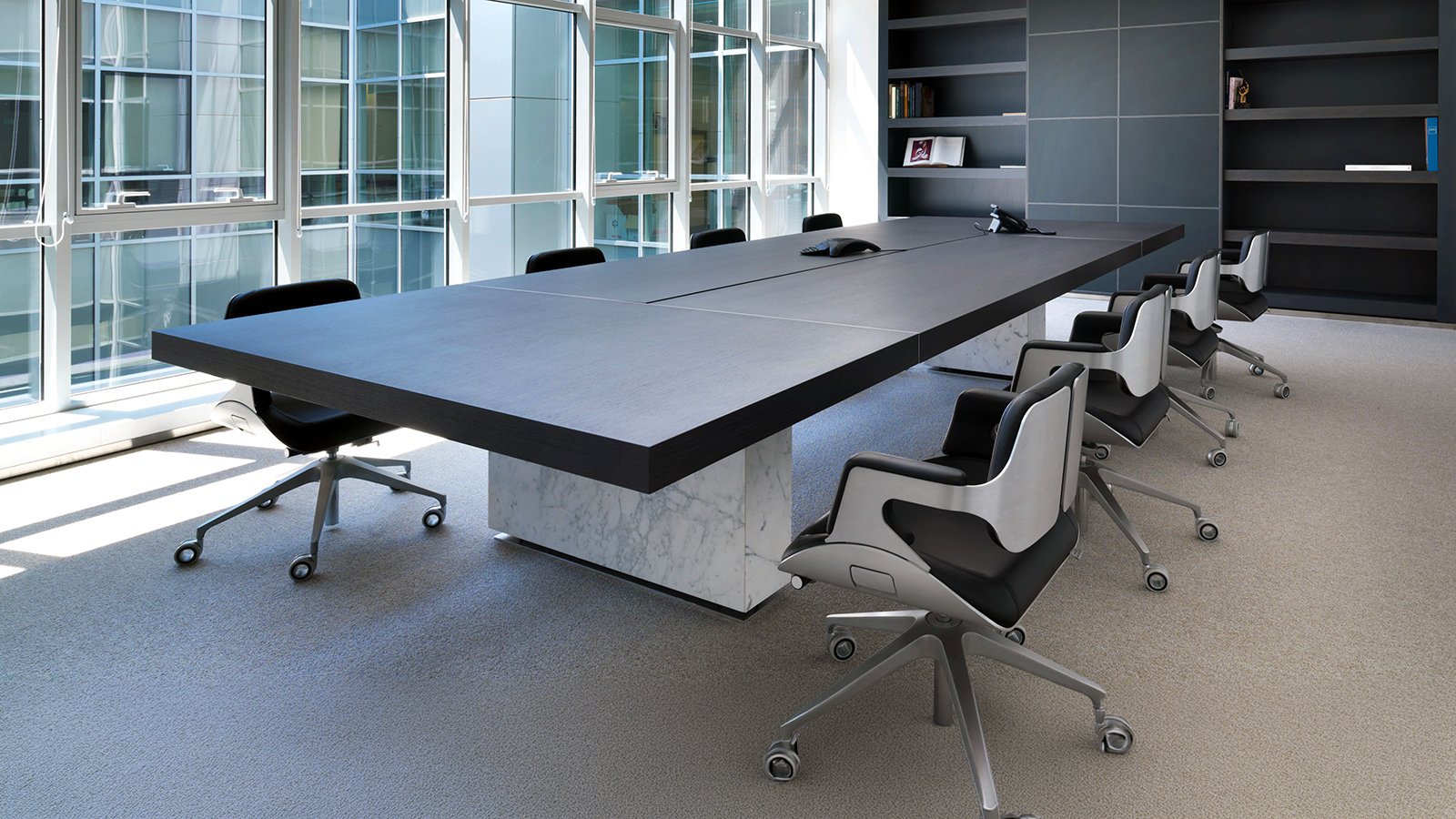 Vergadertafel Asymmetrical Meeting van Tecno met asymmetrisch blad