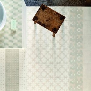 Azulej plaatsing met 2 mm voeg en wiggen