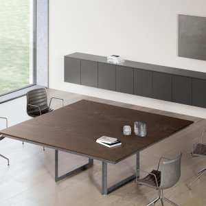 Rechthoekige Ellan-vergadertafel van 240 bij 140 cm met zwart frame