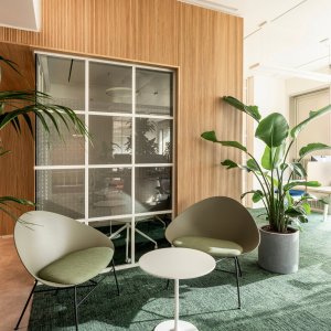 Onderstel in multiplex met eikenafwerking