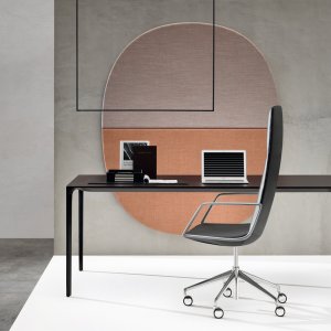 Catifa Sensit op wielen met gaslift aan het bureau