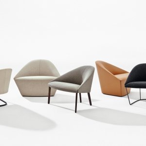 Fauteuils voor de wachtruimte Colina van Arper bij de receptie