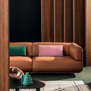 Shaal met lage tafel in een samenwerkzone