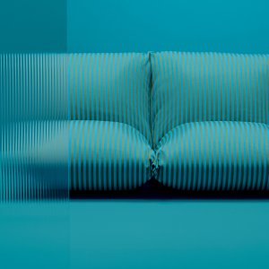 Design stoel Brezza van Alessandro Stabile in een tuin