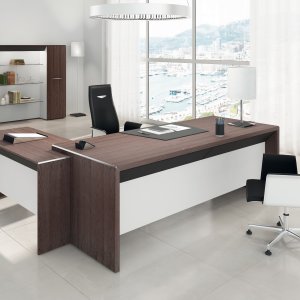 Bench bureau Attiva van Codutti met paneelwangen in essen corda in een open kantoor
