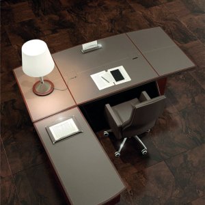 Directiebureau iSixty van Codutti, wereld Avantgarde in essen corda en tortelduif leer