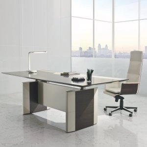 Detail van fineer met leren rand