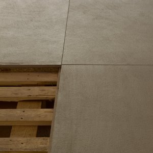 Bijpassende Déchirer-plint van Mutina
