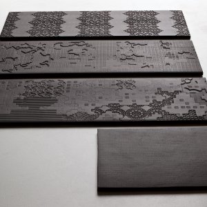 Bas-Relief Nero met diep clair-obscur