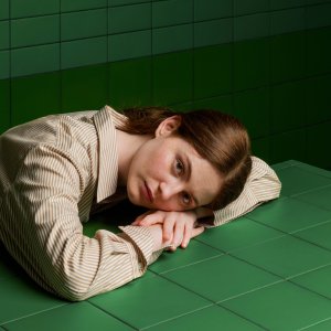 Badkamer bekleed met Din van Konstantin Grcic