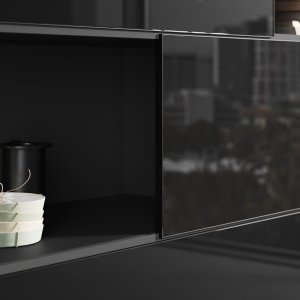 Elite boiserie-planken met geïntegreerde LED-strip achter het bureau