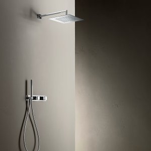 Douche in Matt Gun Metal: vierkante hoofddouche Mint aan een wandarm