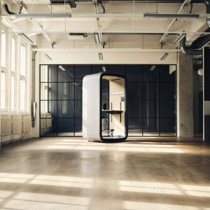 Framery One als stilteplek in een ontworpen interieur