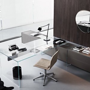 Design bureau Air Desk van Gallotti & Radice in transparant kristal