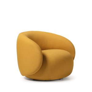 Poef Hill van Quinti, 40 cm hoog, naast de fauteuil