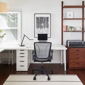 World LM van Humanscale, DECLARE Red List Free gecertificeerde bureaustoel