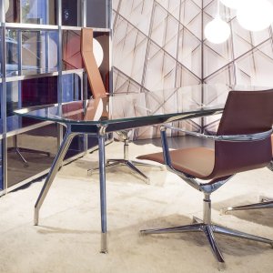 Kuna Chair in Bulgaars rood