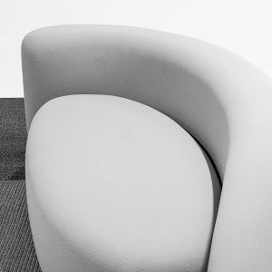Close-up van de bi-elastische stof, strak over het volume van Lisse