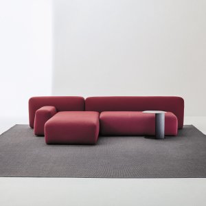 Fauteuil Suiseki van LaCividina in een wachtruimte