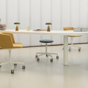 Massief houten poten onder de Cut