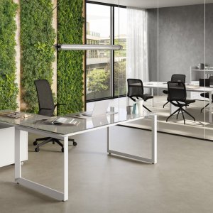 Servicemeubel als dragende basis van een 5th Element-bureau