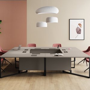 Vergadertafel I-Meet van Las Mobili met zwart gelakt glazen blad en verchroomde poten