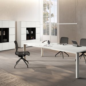 Monolithische Iulio-wandmeubelen met push-to-open-deuren en omkeerbare boekenkast