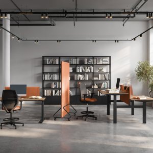 Gabriel-frontscherm met PVC-accessoirerail op een UP-bench