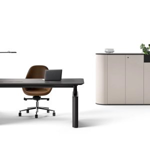 Otto Square van Martex met rechte paneelpoot