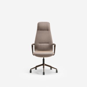 Twee Synua stoelen tegenover elkaar aan een overlegtafel