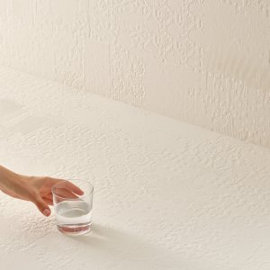 Déchirer La Suite in de cementtint Calce
