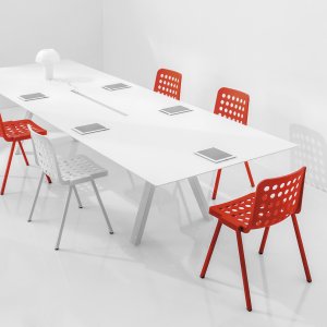Stofbekleed akoestisch paneel van 179×67 cm op de Arki-Table