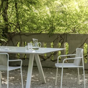 Kleine vierkante Arki-Table ARKW5/2 met eiken poten