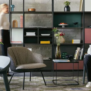 Lage, brede se:café soft lounge chair op beuken vierpoot