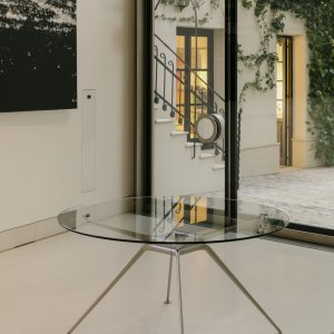 Dubbele balktafel Cosmos met eiken blad in een Amsterdams kantoor