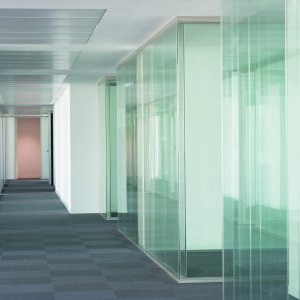 Dichte W80 wand met eiken panelen
