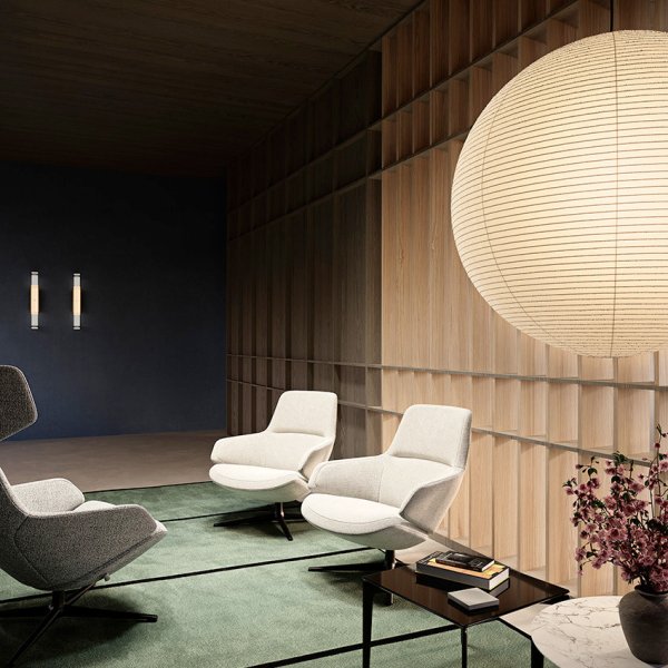 Kantoorlounge met Arper designfauteuils en zitmeubelen