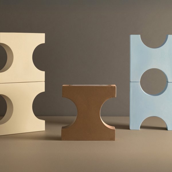 Bedrijfsreceptie met designvloer en wandbekleding in keramiek van Mutina