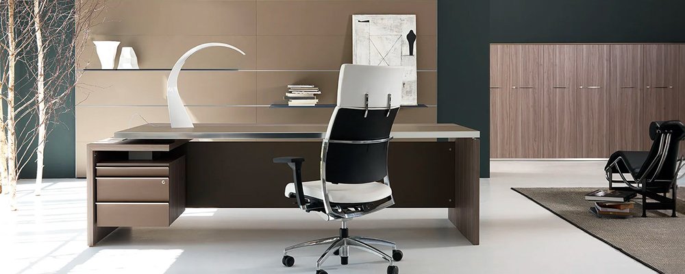 Bureau met ladeblok