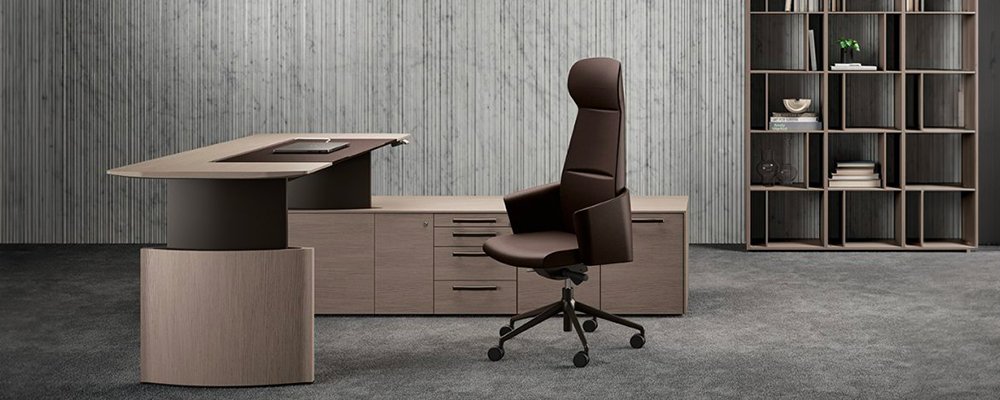 Bureau met aanbouwblad en dressoir