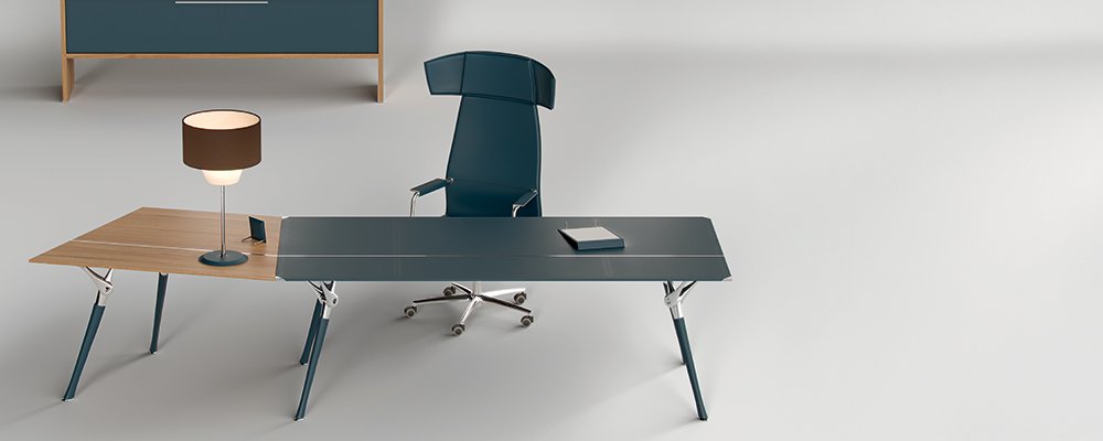 Bureau met aanbouwblad en dressoir